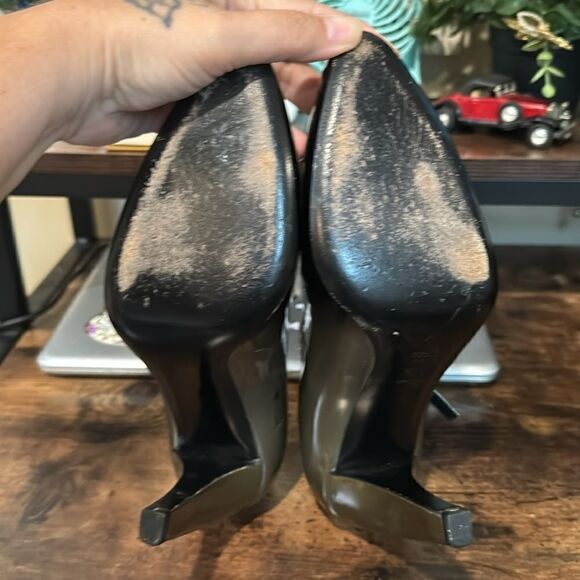 Prada Gray Ombré Patent Leather Heels size 38 1/2 - Picture 9 of 11